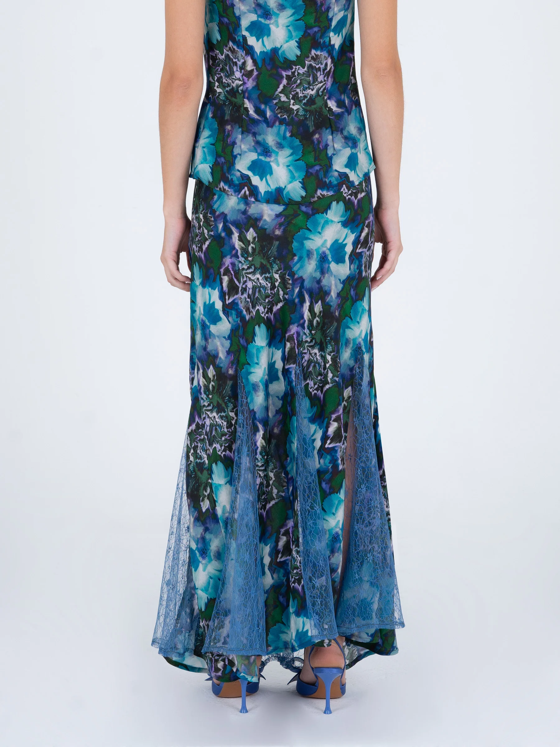 Blue Lotus Flower Print and Lace Skirt - Image 4