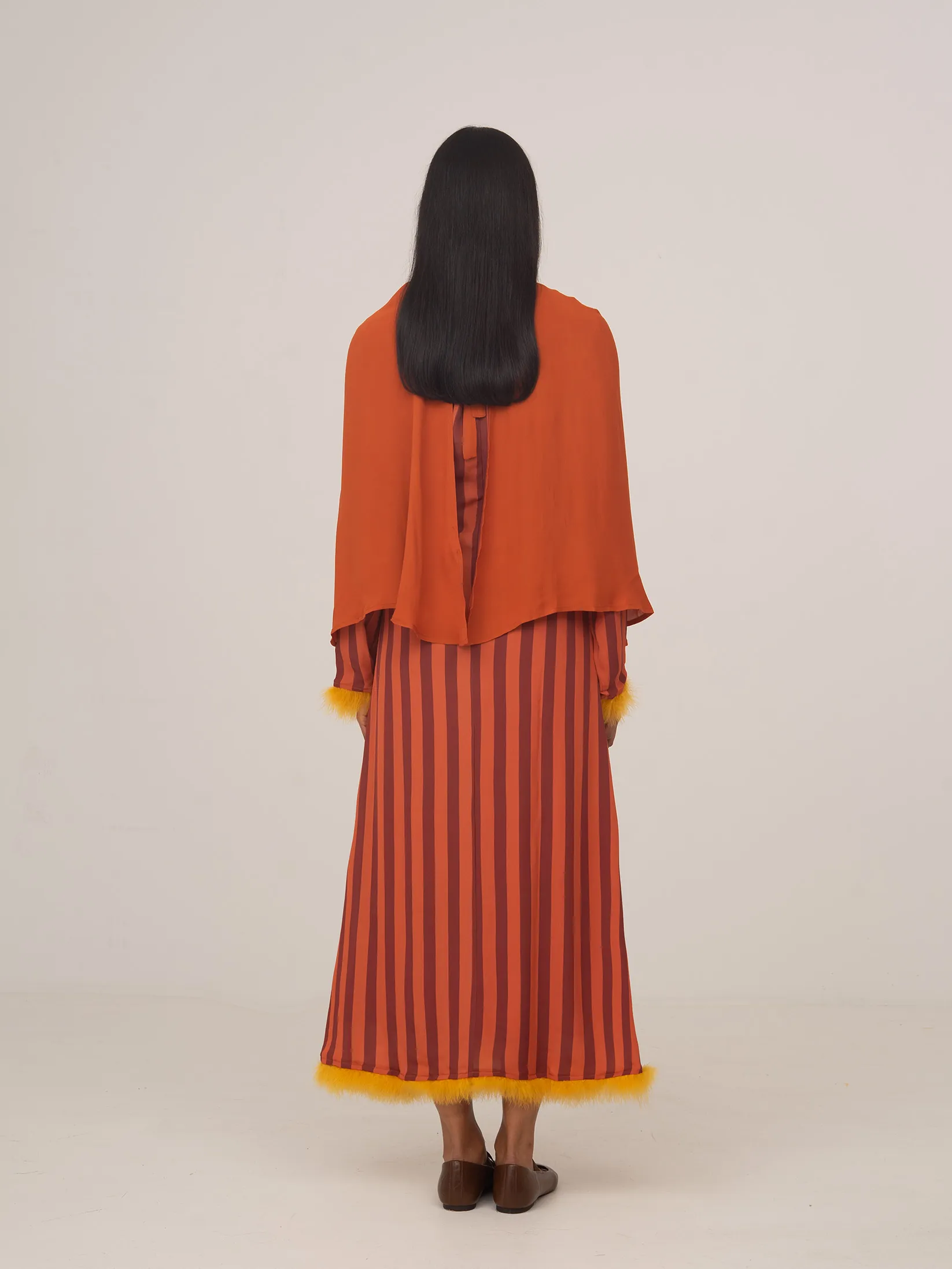Colombina Orange Occasion Cape - Image 3