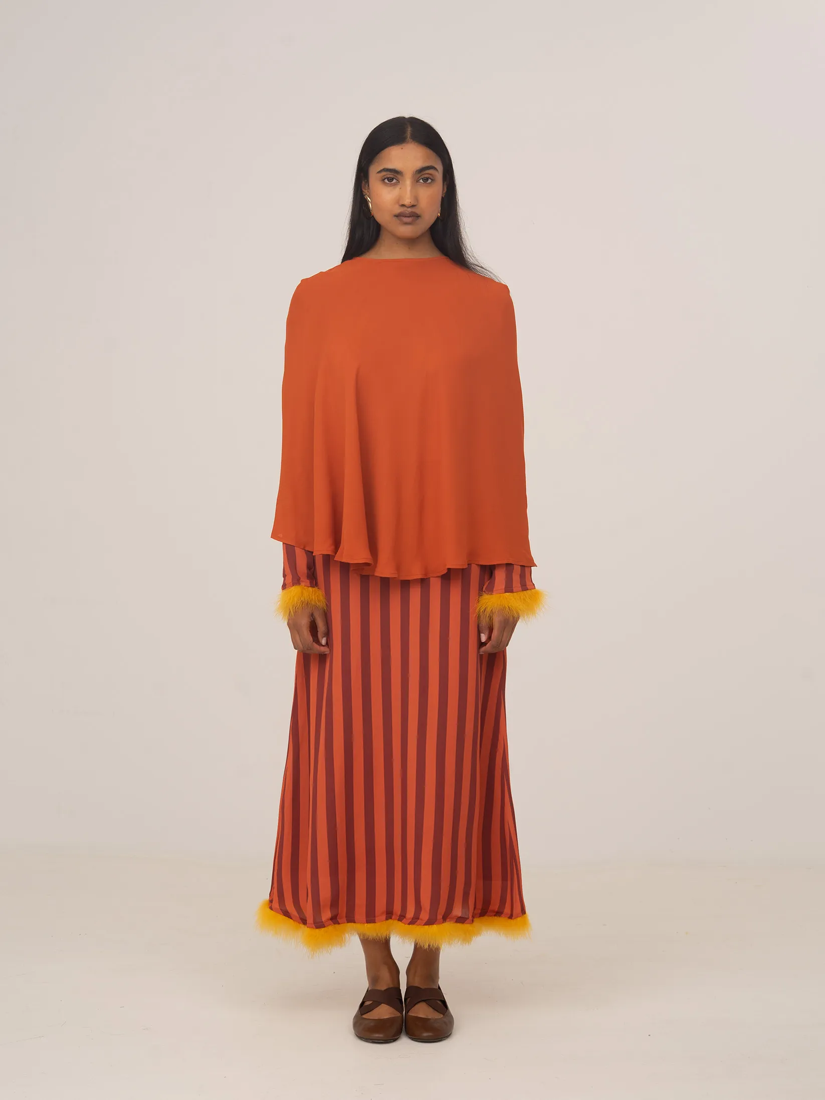 Colombina Orange Occasion Cape - Image 5