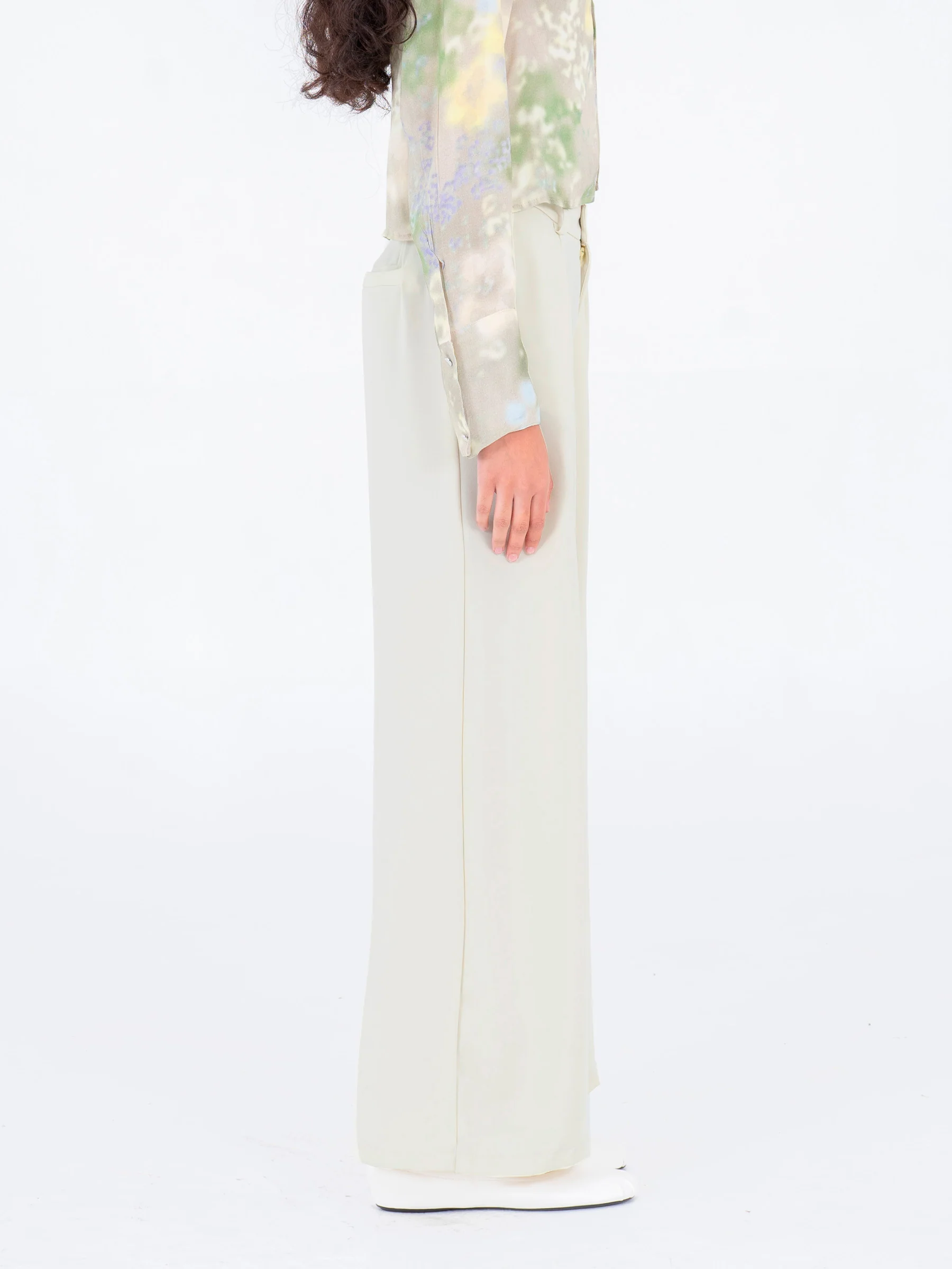 Illusory pants - Image 3